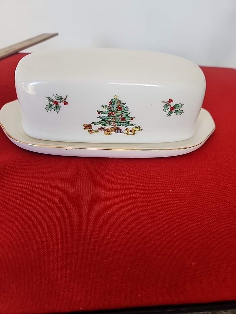 Porcelain Holiday Butter Dish/2sides 1 White1 Christmas Motif Use All Year